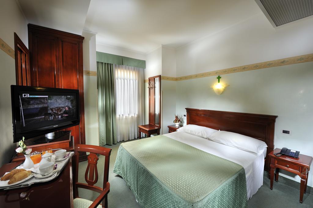 Hotel Russo Palace Lido di Venezia Zimmer foto